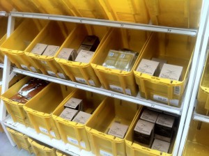 Fulfilment; grijpvoorraad van onoff spices! in de stelling.